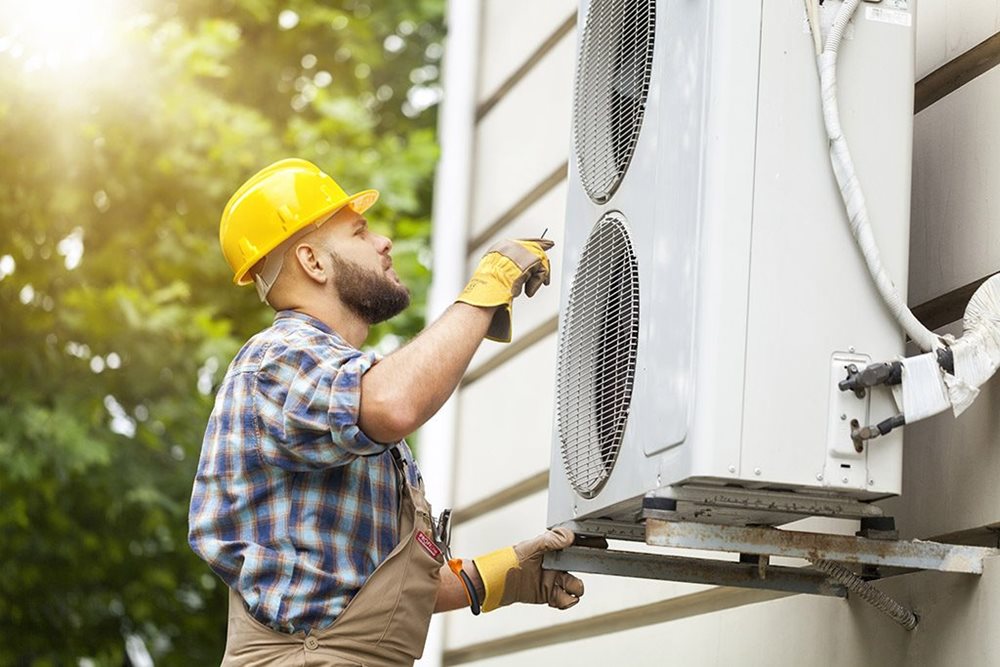 Sửa chữa máy lạnh Quận 2 uy tín - Điện Lạnh Sapho