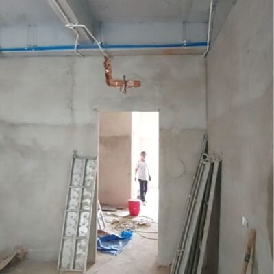 Nên tính đến việc đi ống đồng âm trần nếu sau này bạn có dự định lắp trần thạch cao.